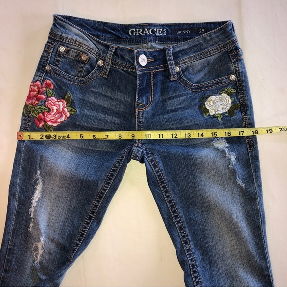 Grace in LA Distressed Floral Embroidered Skinny Jeans (25) - Picture 9 of 16